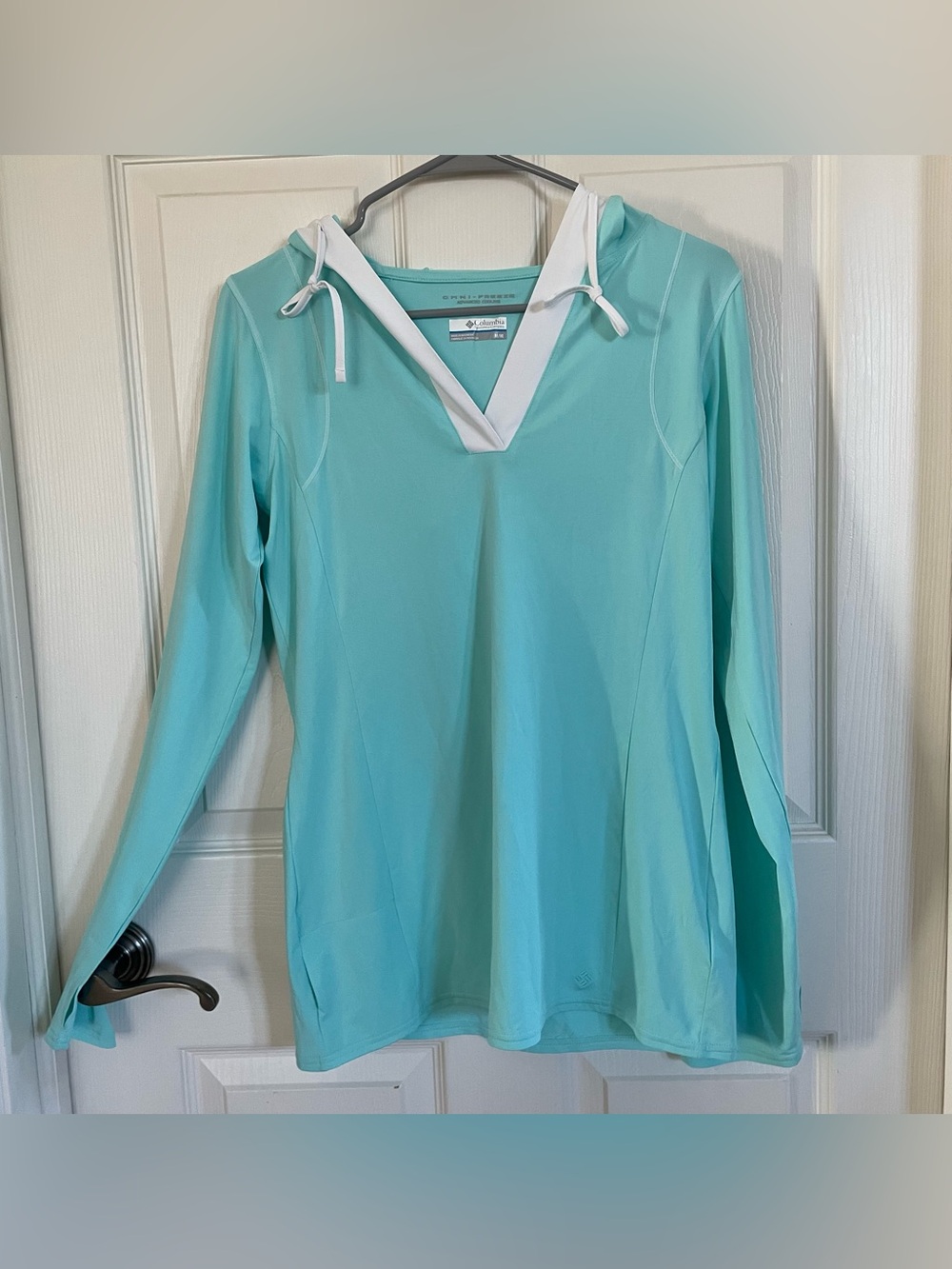 Columbia Turquoise Blue Athletic Hoodie with Omni-Freeze Fabric size M